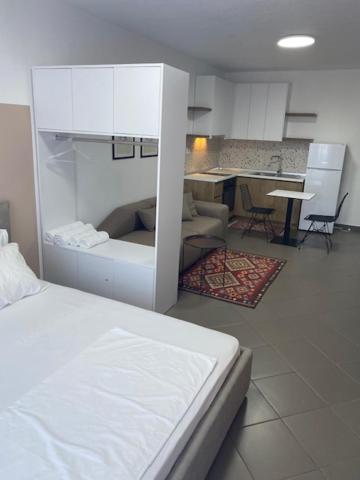 Lulu Suites - Studio