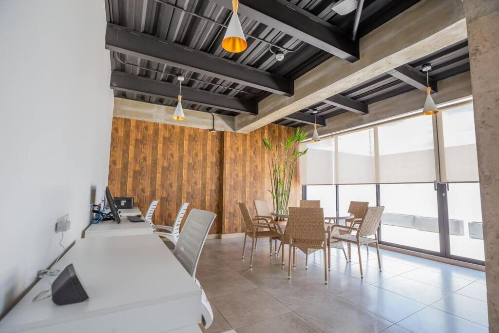 Alba Gallery Suite
