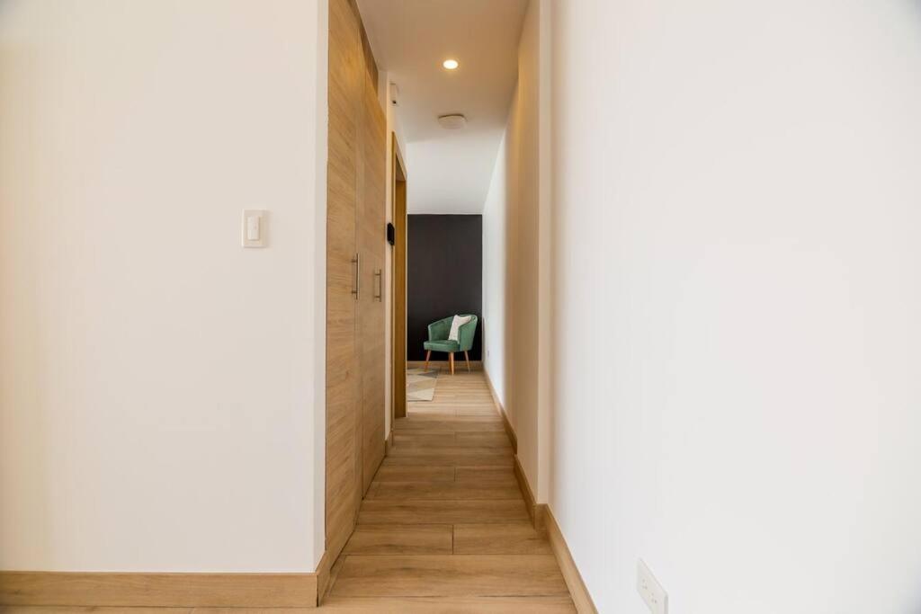 Alba Gallery Suite