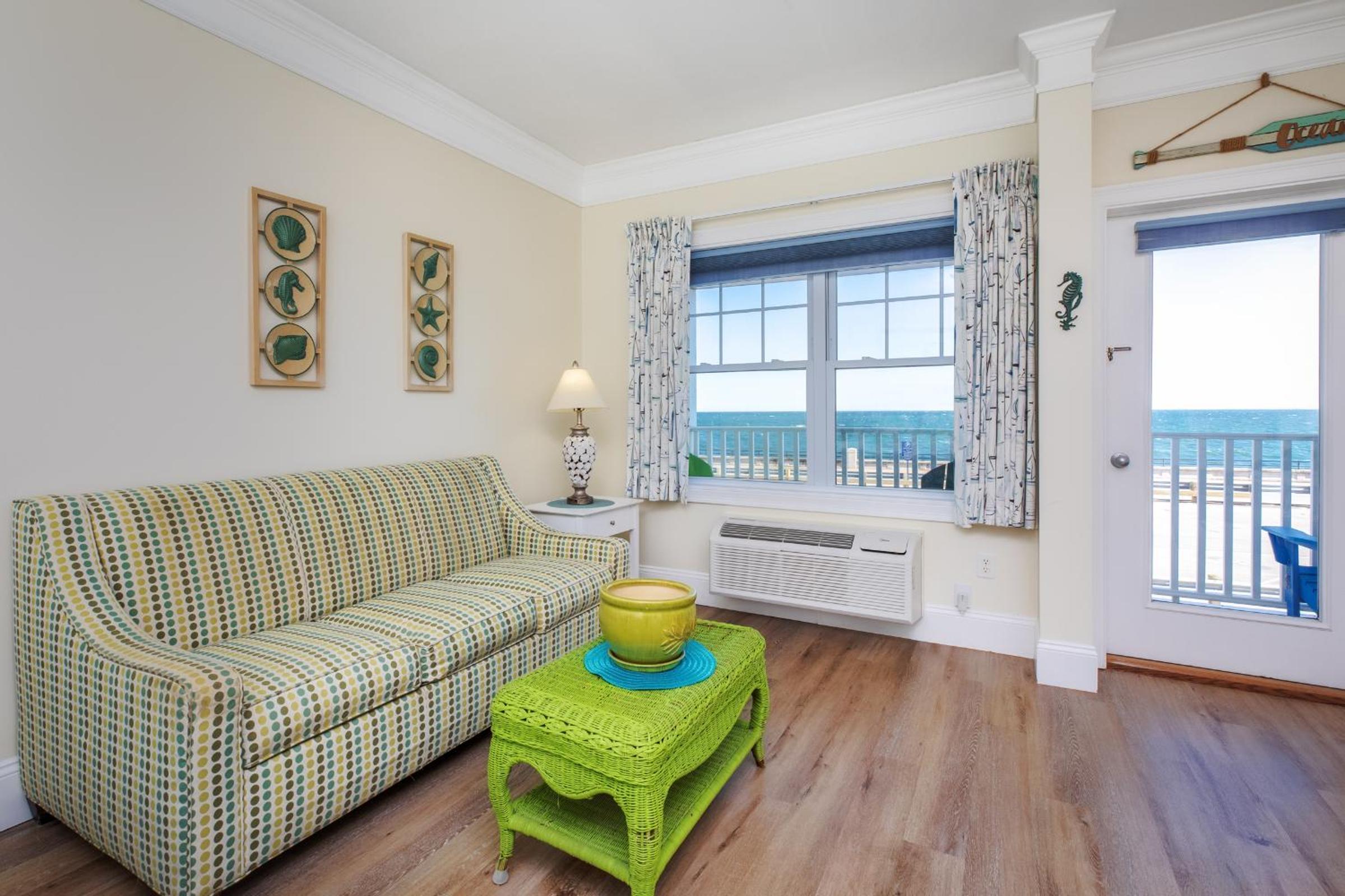 Atlantic Breeze Suites - Property Image 58