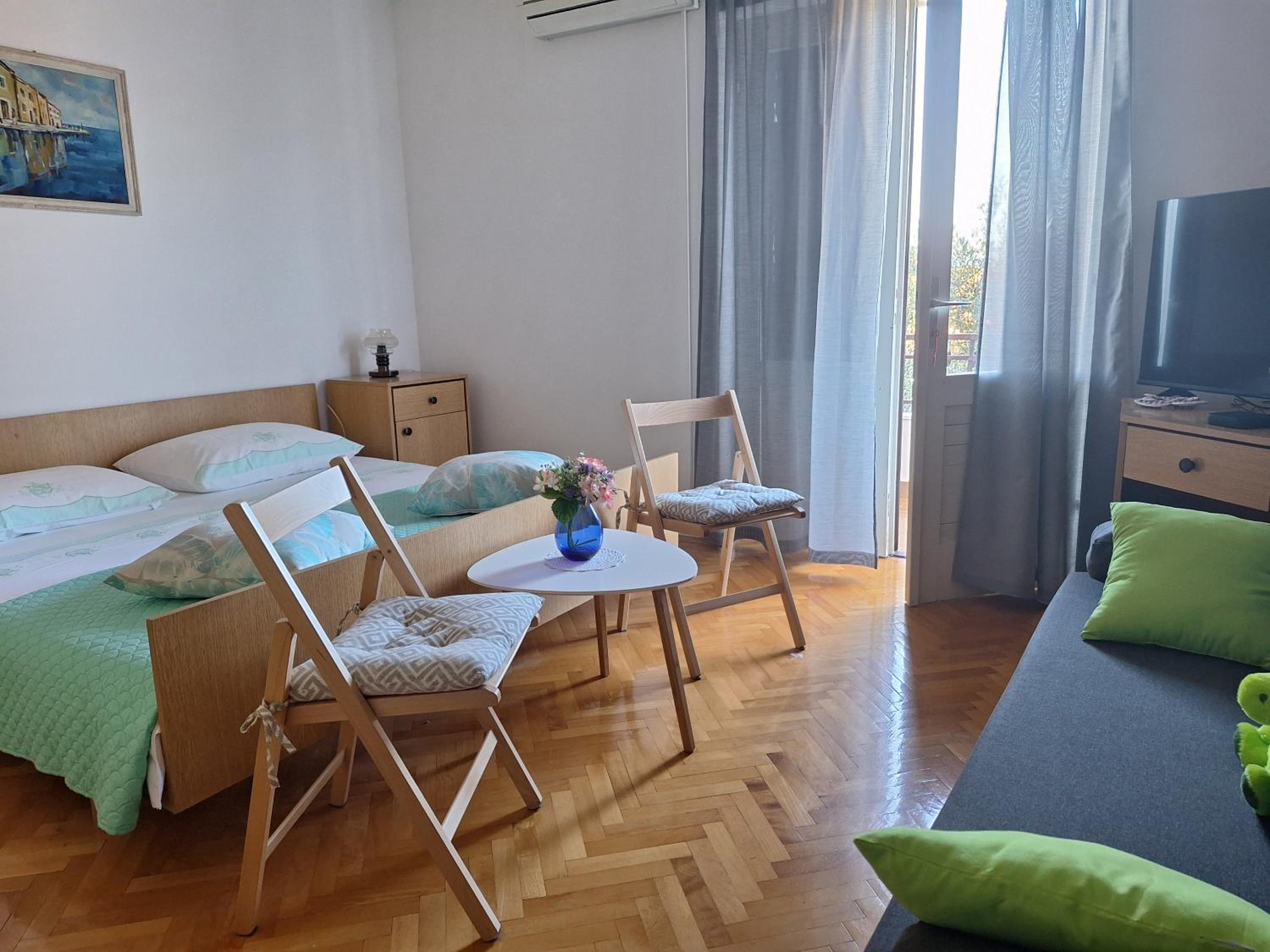 Oliva Apartments