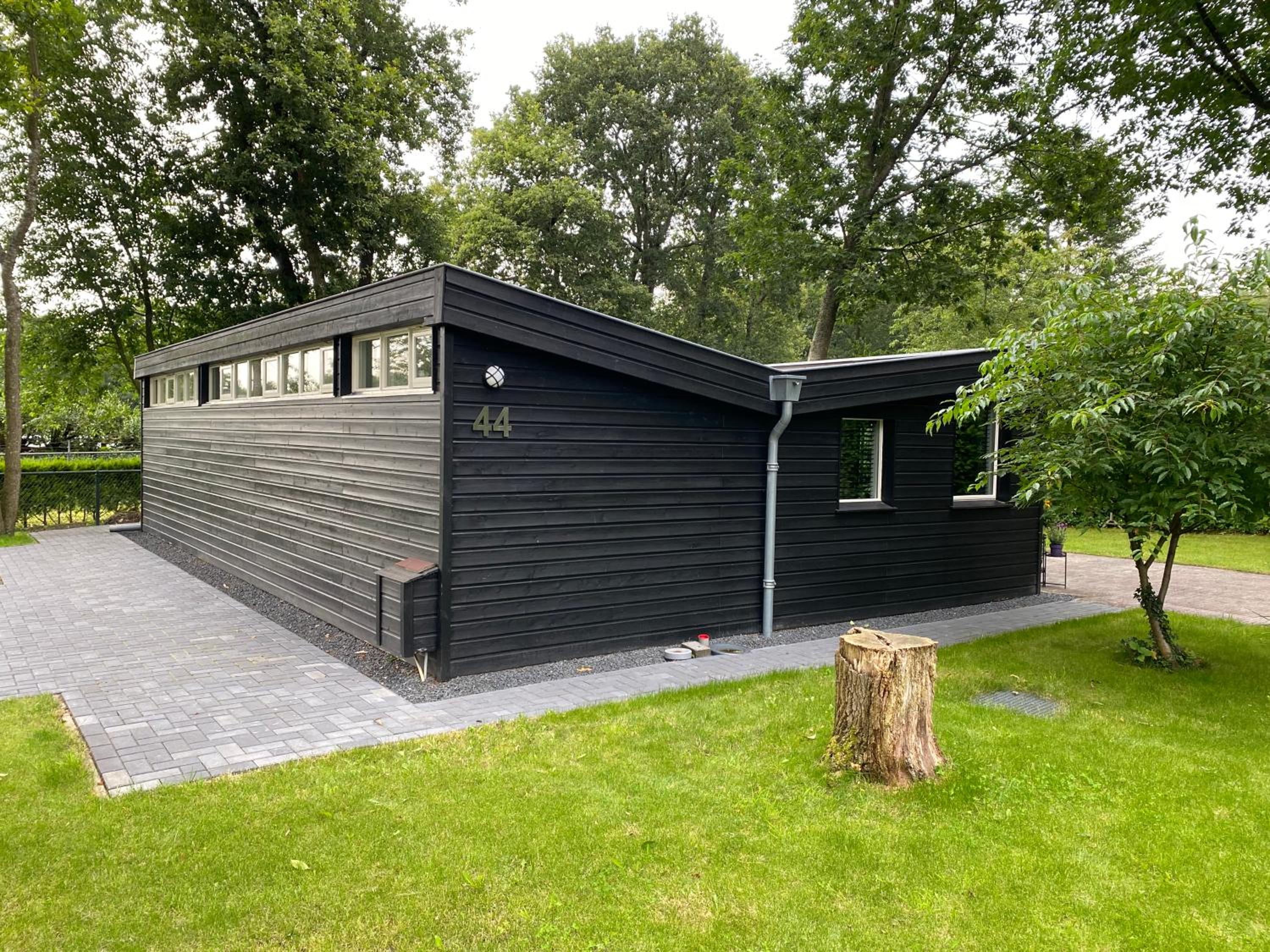 'T Veluwse Boshuus chalet 44 view 2
