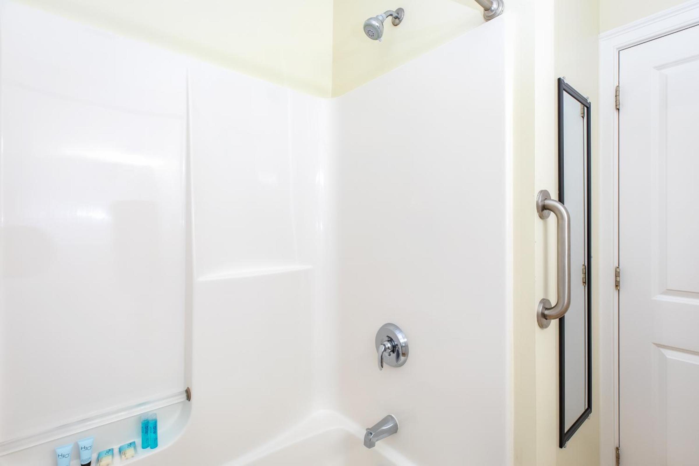 Atlantic Breeze Suites - Property Image 57