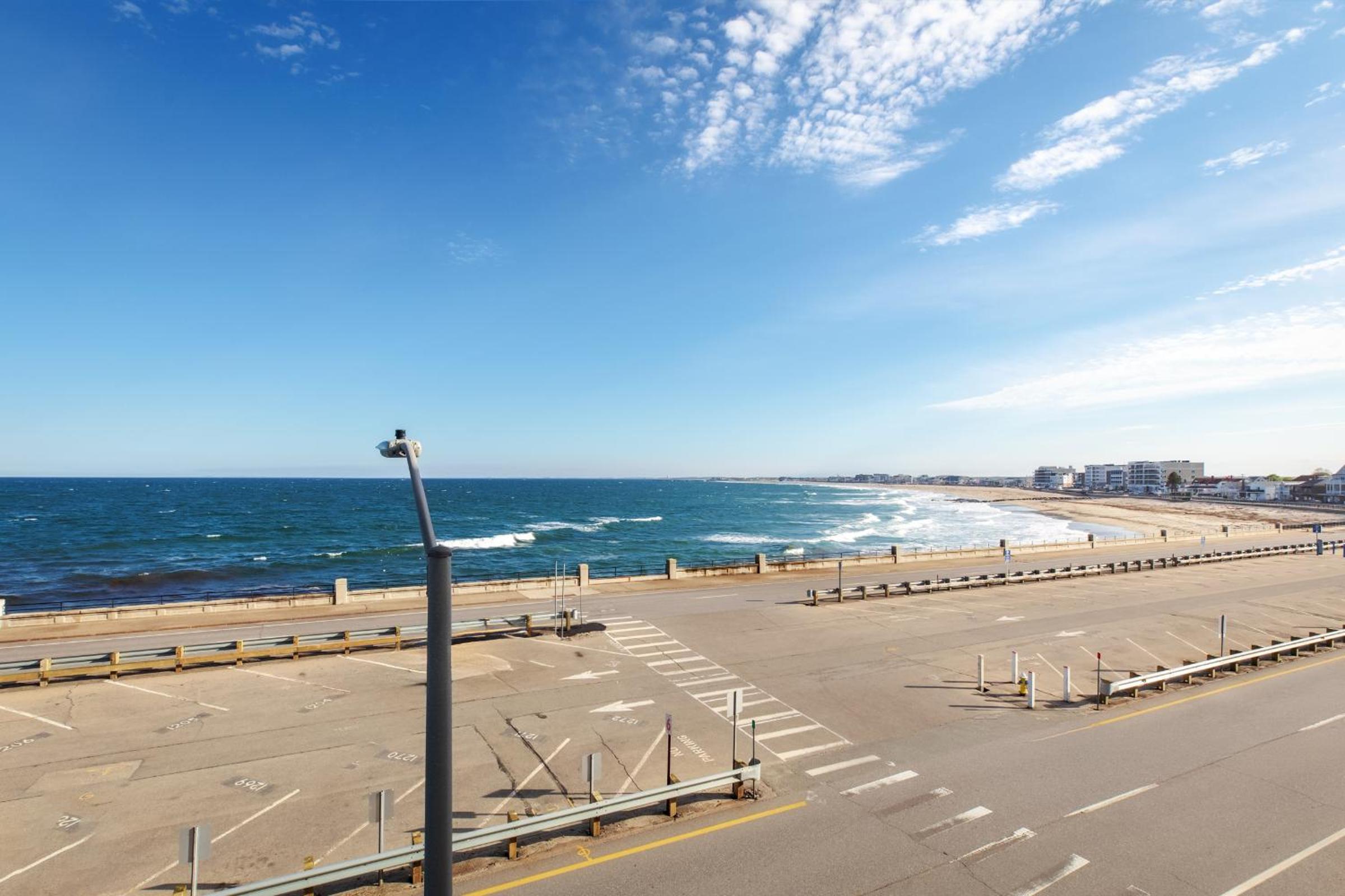 Atlantic Breeze Suites - Property Image 80