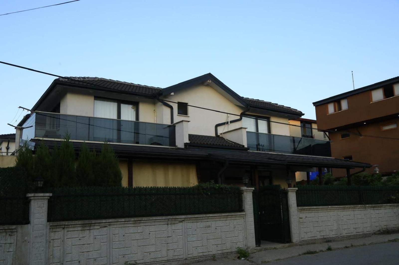 Photo 7