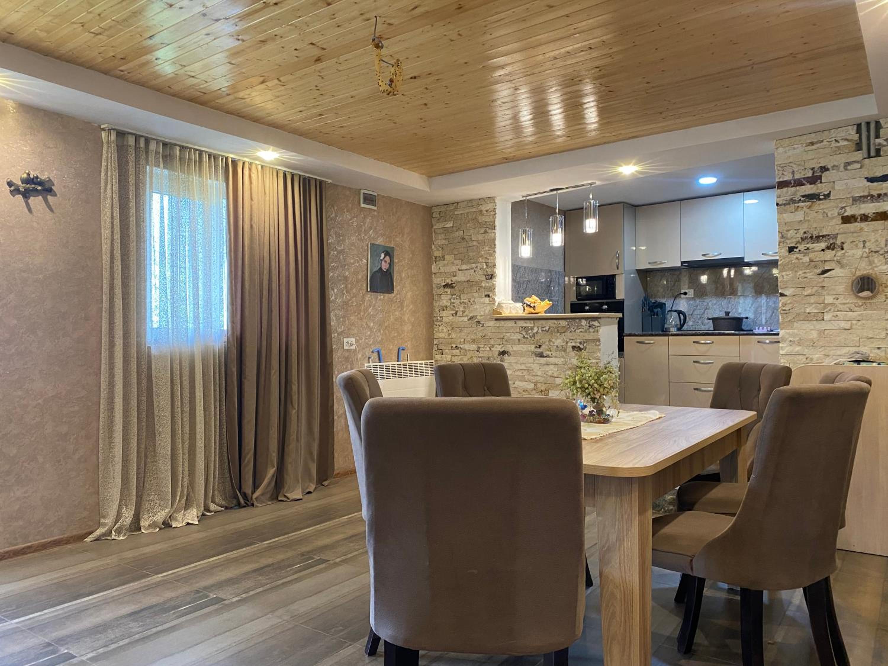 Nicolas GuestHouse