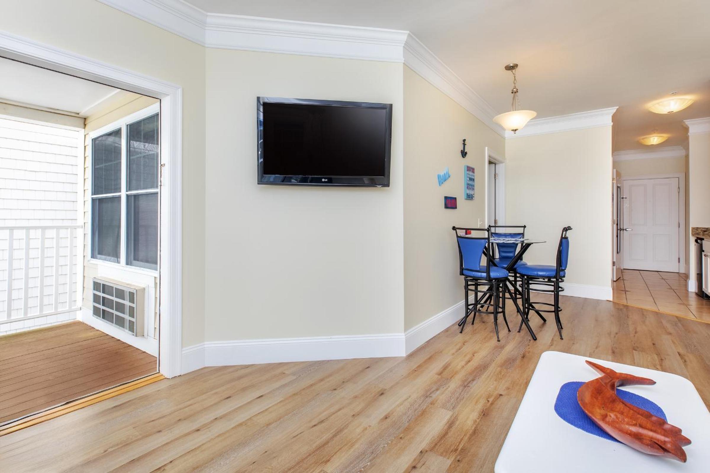 Atlantic Breeze Suites - Property Image 17