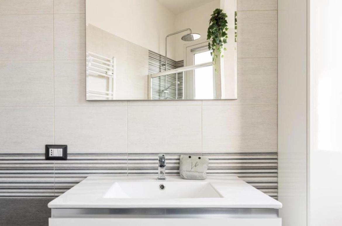 Luxury apartment in Prada District near MM Brenta & Milan Center - ideal for BUSINESS profiles