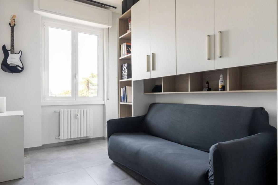 Luxury apartment in Prada District near MM Brenta & Milan Center - ideal for BUSINESS profiles