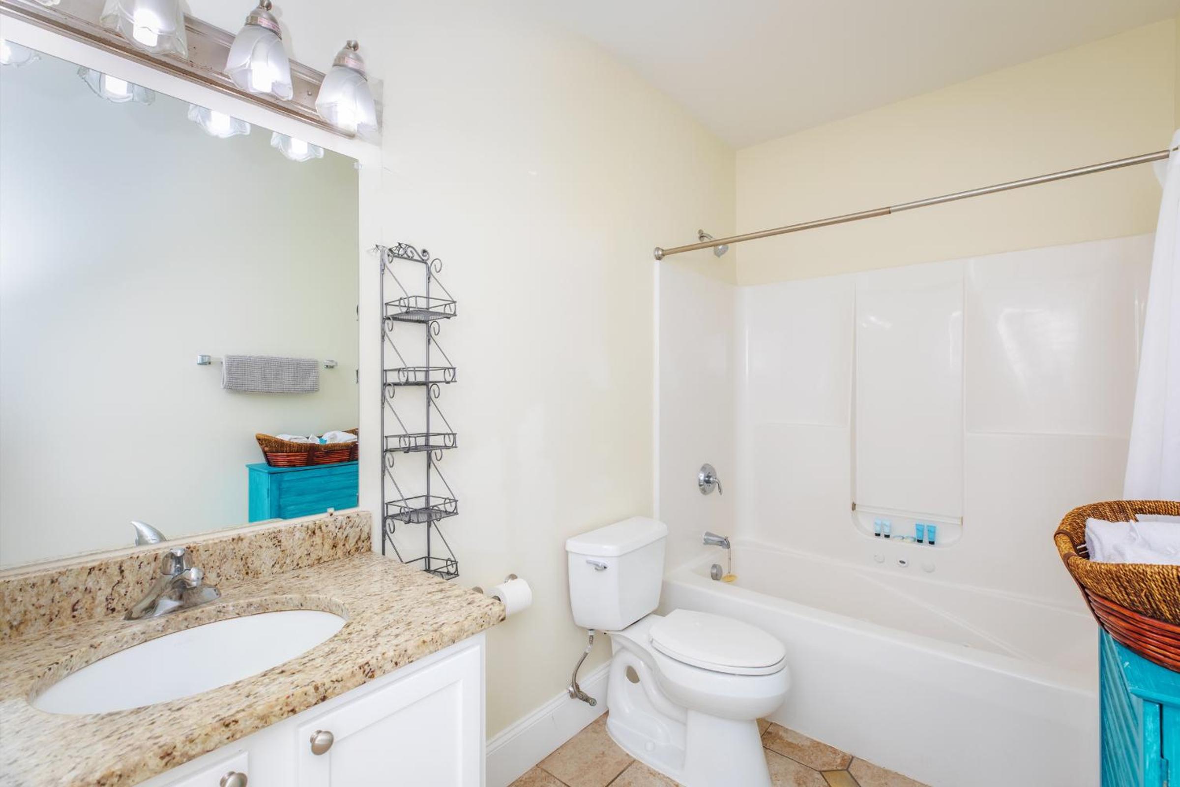 Atlantic Breeze Suites - Property Image 14