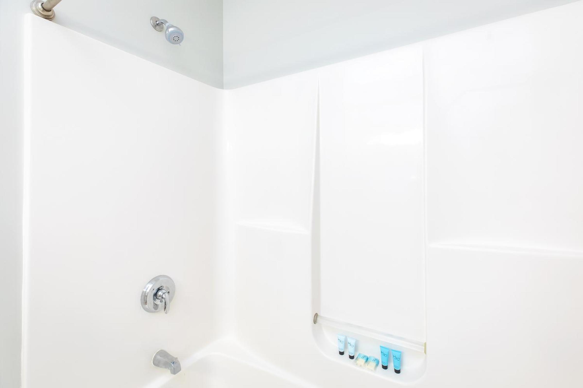 Atlantic Breeze Suites - Property Image 31