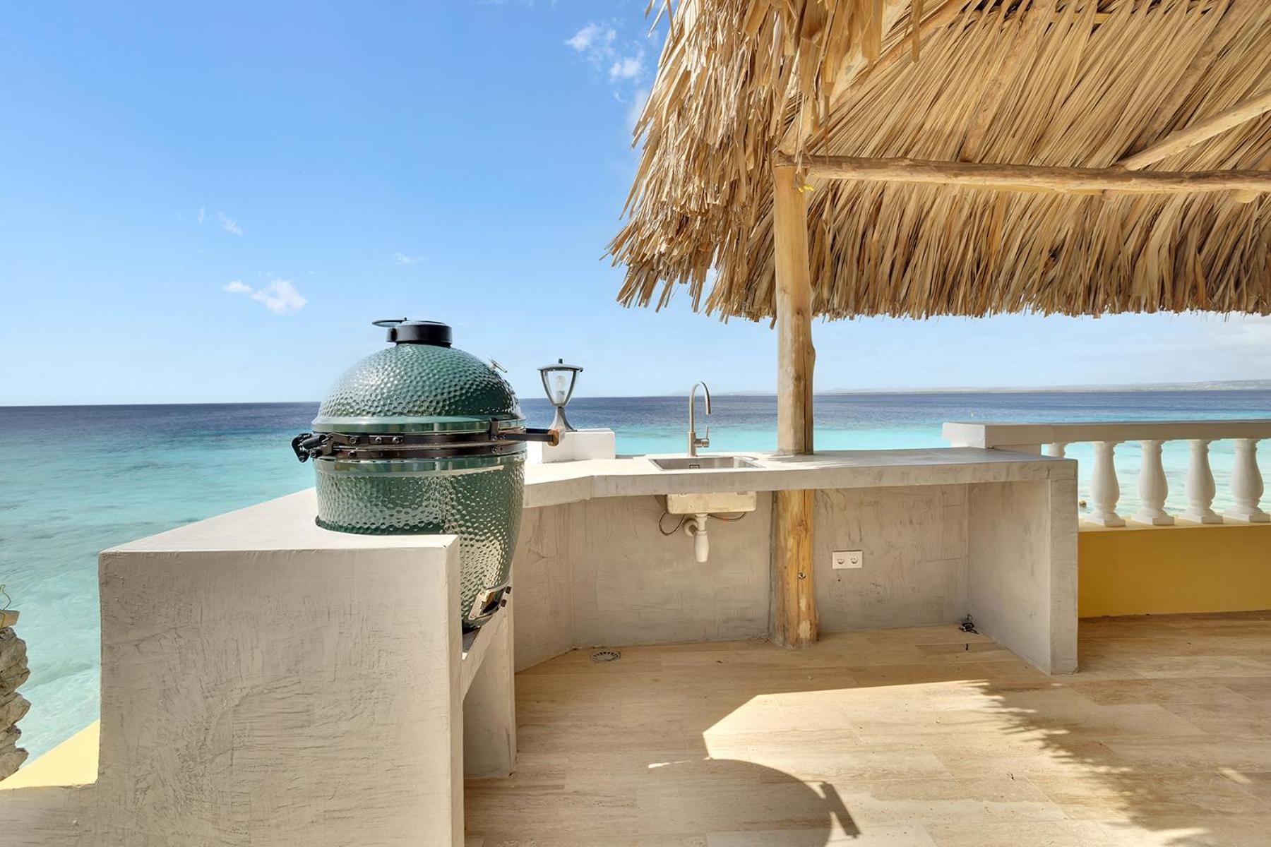 Oceanfront villa Casa Mar Azul