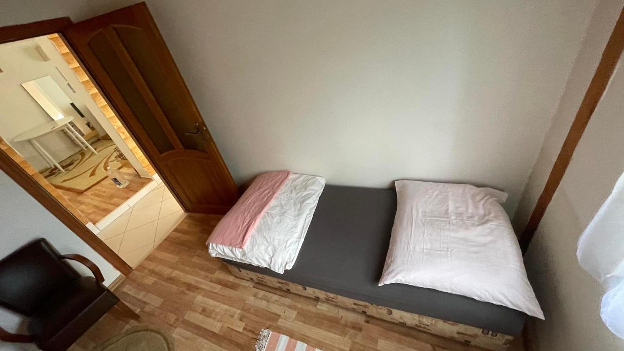 Chalupa pri Váhu