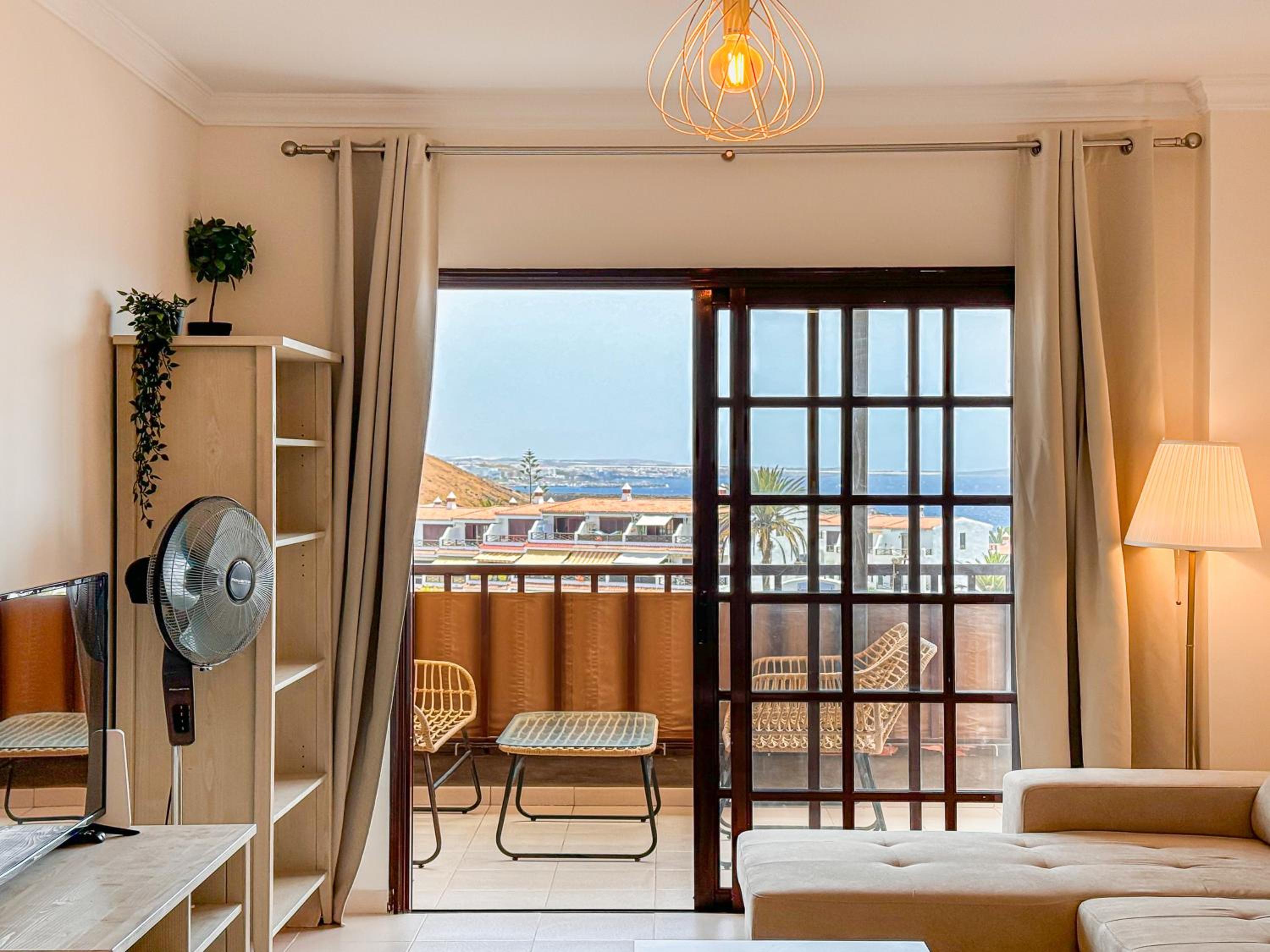 Seaside apartment with a sea view