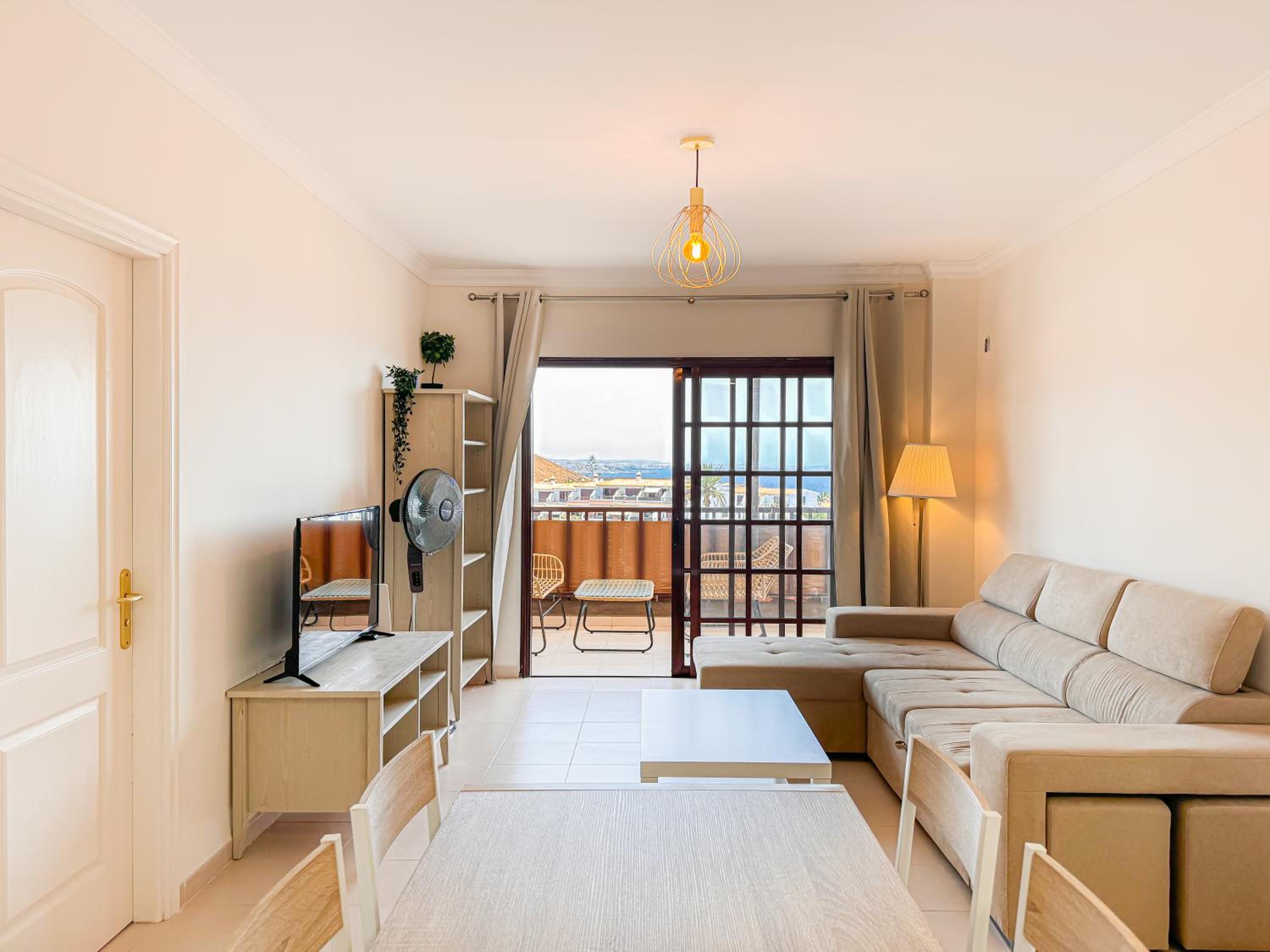 Seaside apartment with a sea view