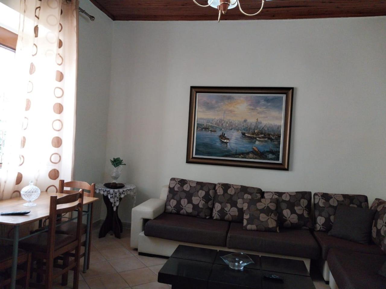 Kondo private house