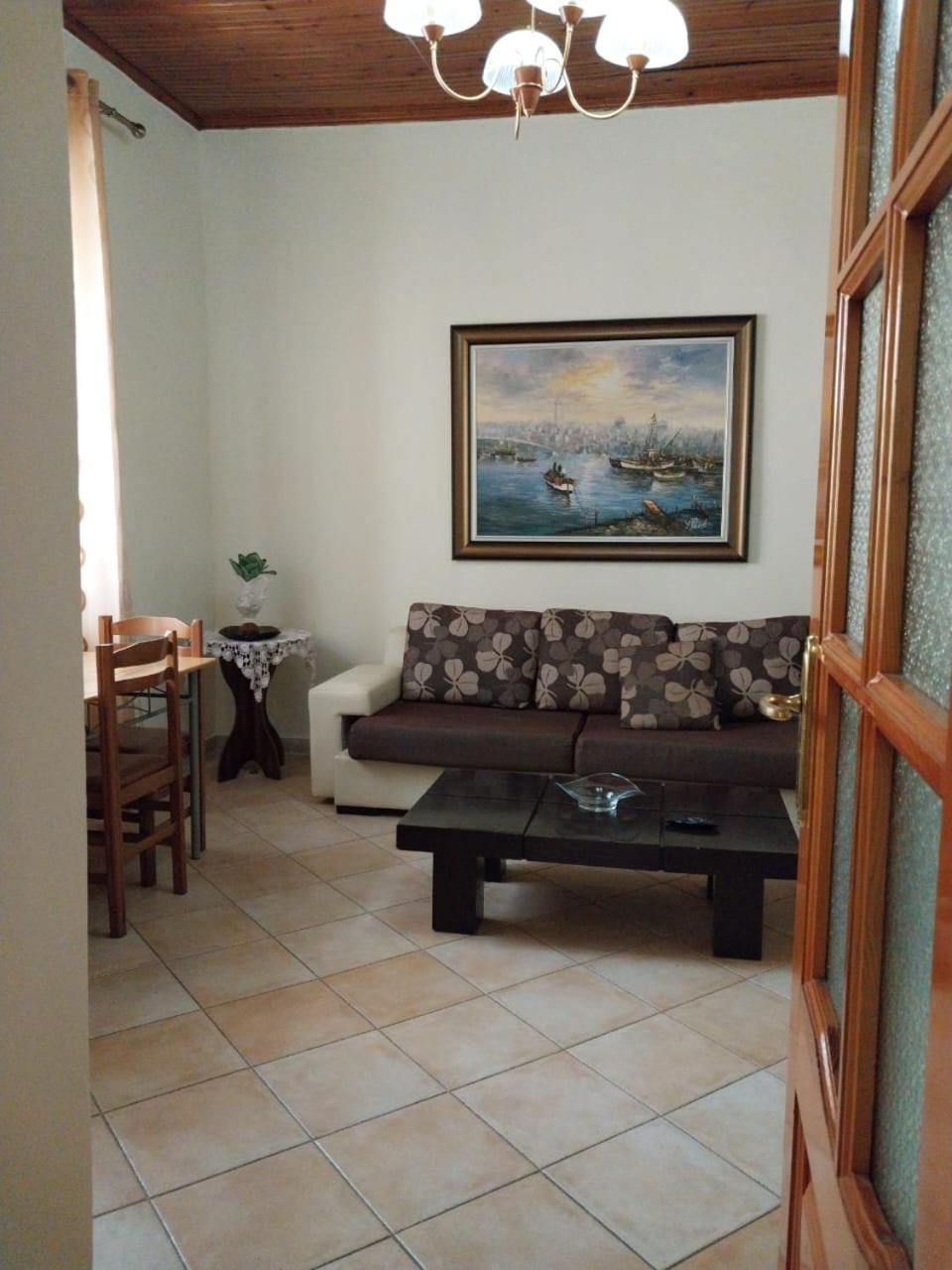 Kondo private house