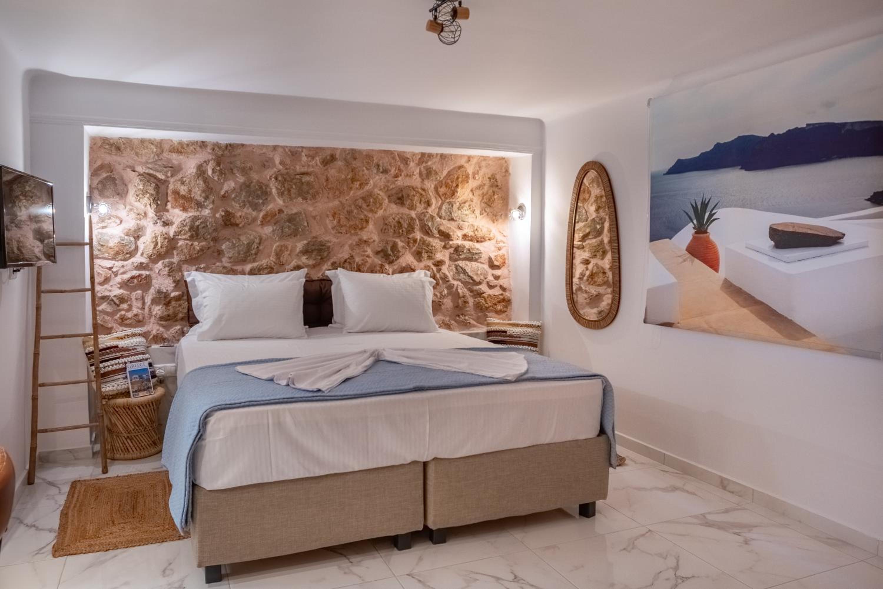 just for two in Athens photo 4