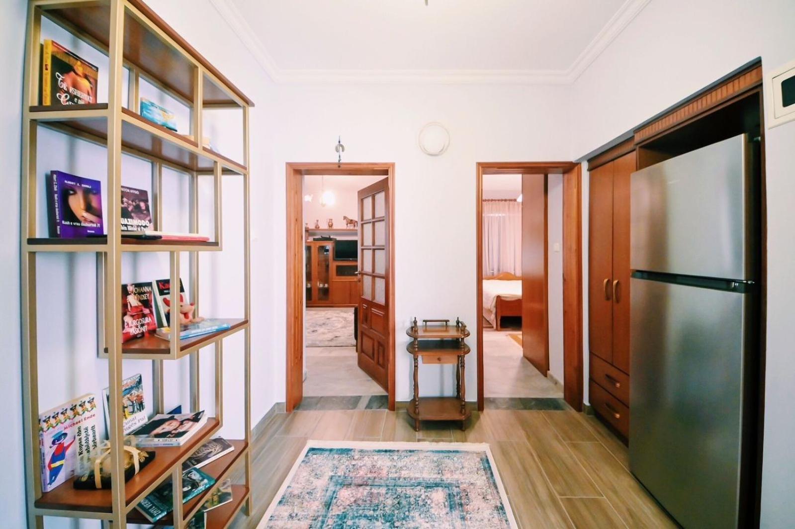 Dream's Apartment