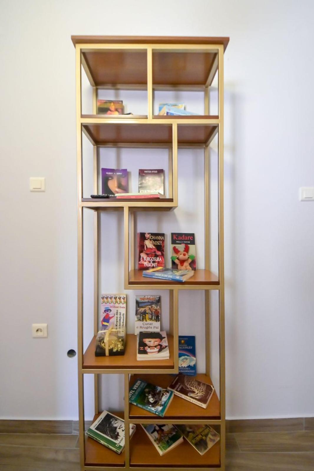 Dream's Apartment
