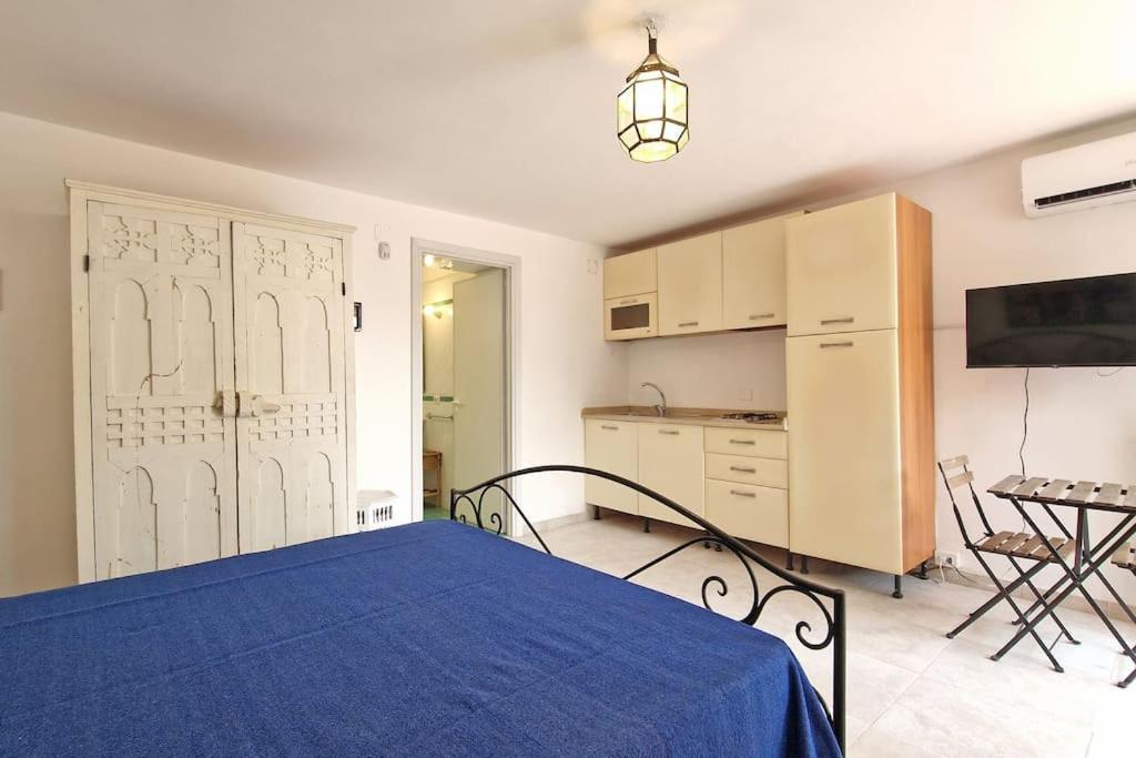 Monolocale in Villa Gallipoli Pizzo by Salento affitti view 5