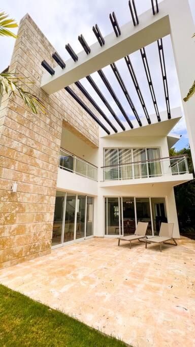 New Lake View Villa Cocotal Golf