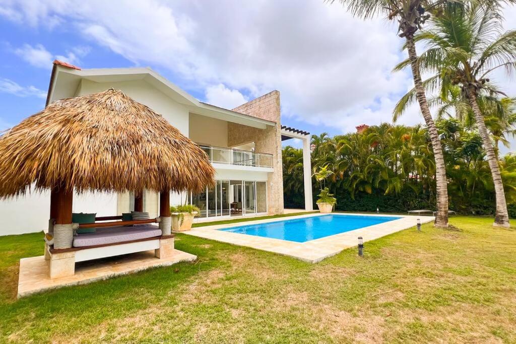 New Lake View Villa Cocotal Golf