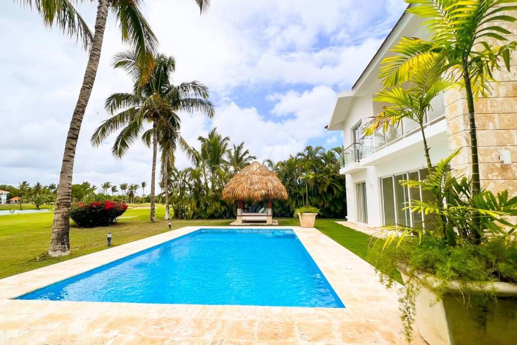 New Lake View Villa Cocotal Golf
