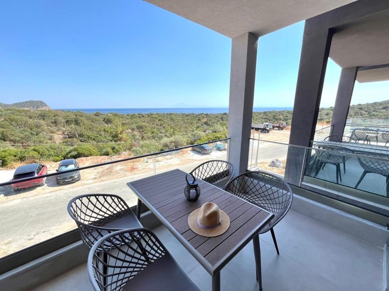 GeoMar Luxury Apartments