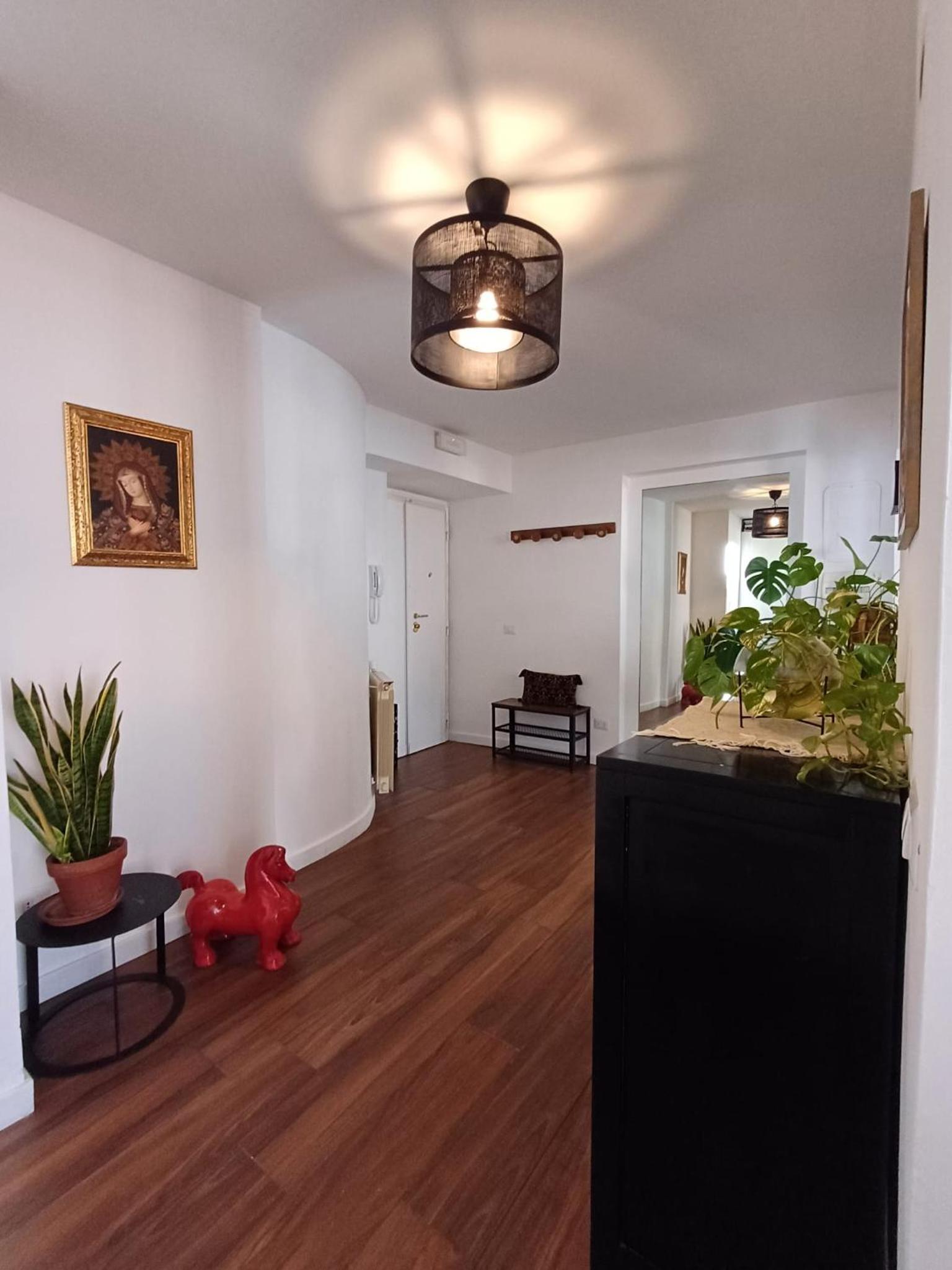Roman Top Floor
