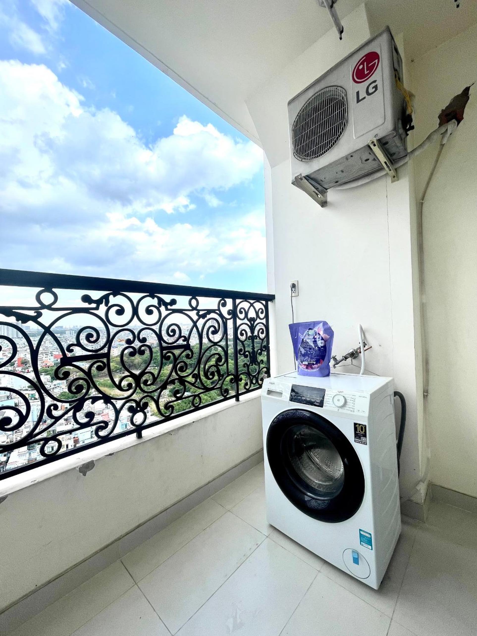 The Luxury GRAND RIVERSIDE Apartment City Center