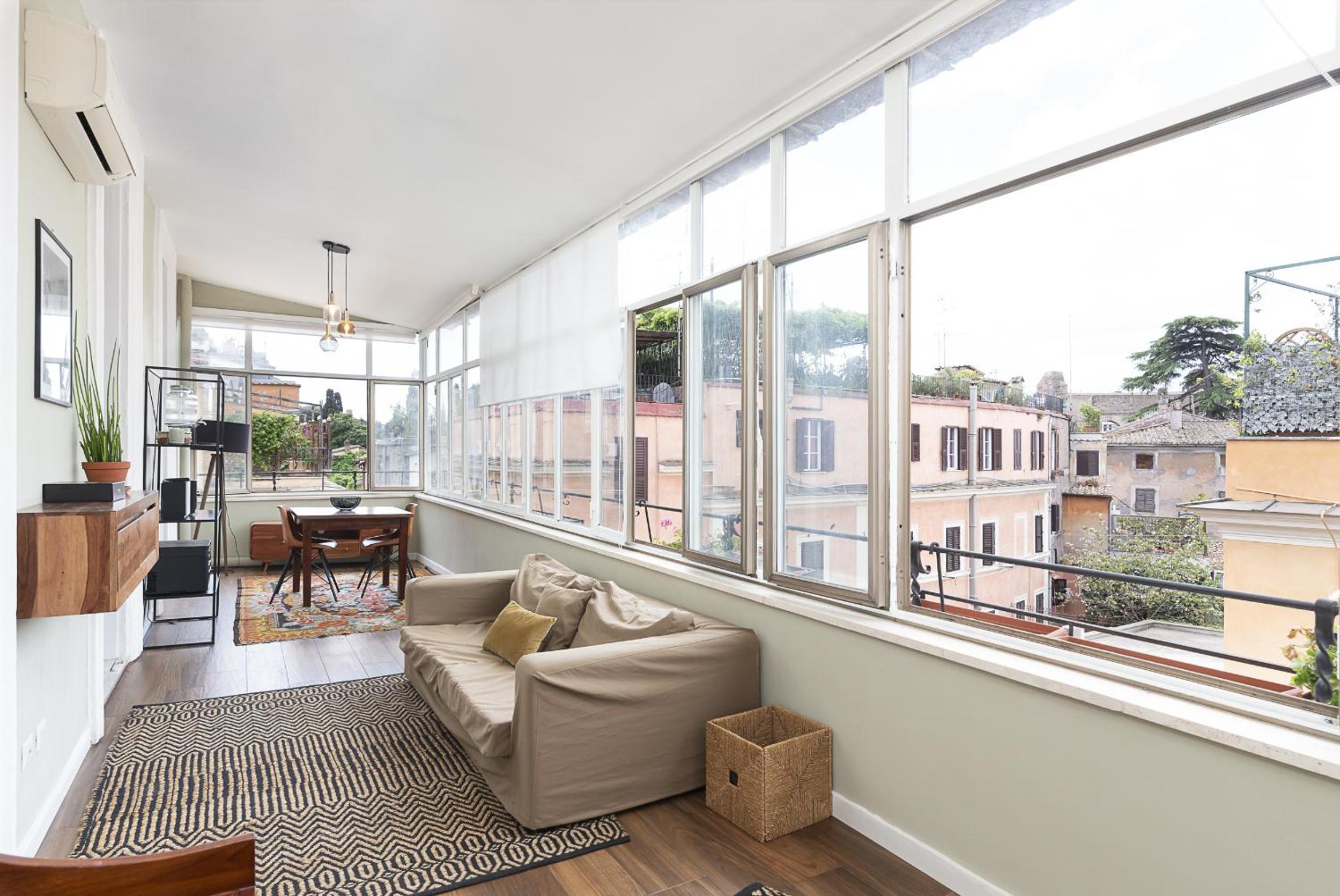 Roman Top Floor