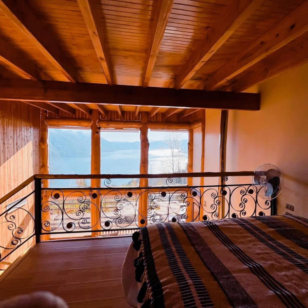 casa con vista al lago caburgua