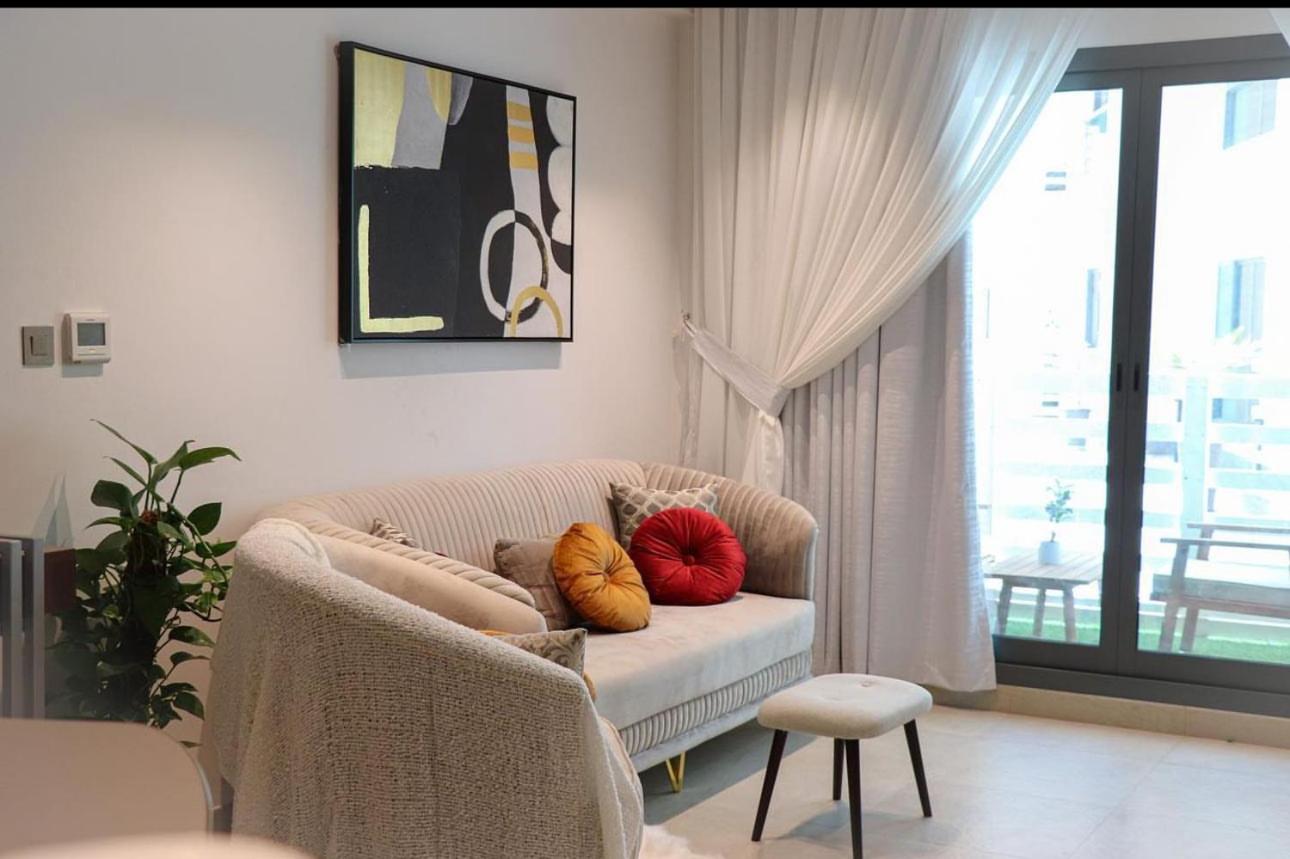 Diamonds Suite
