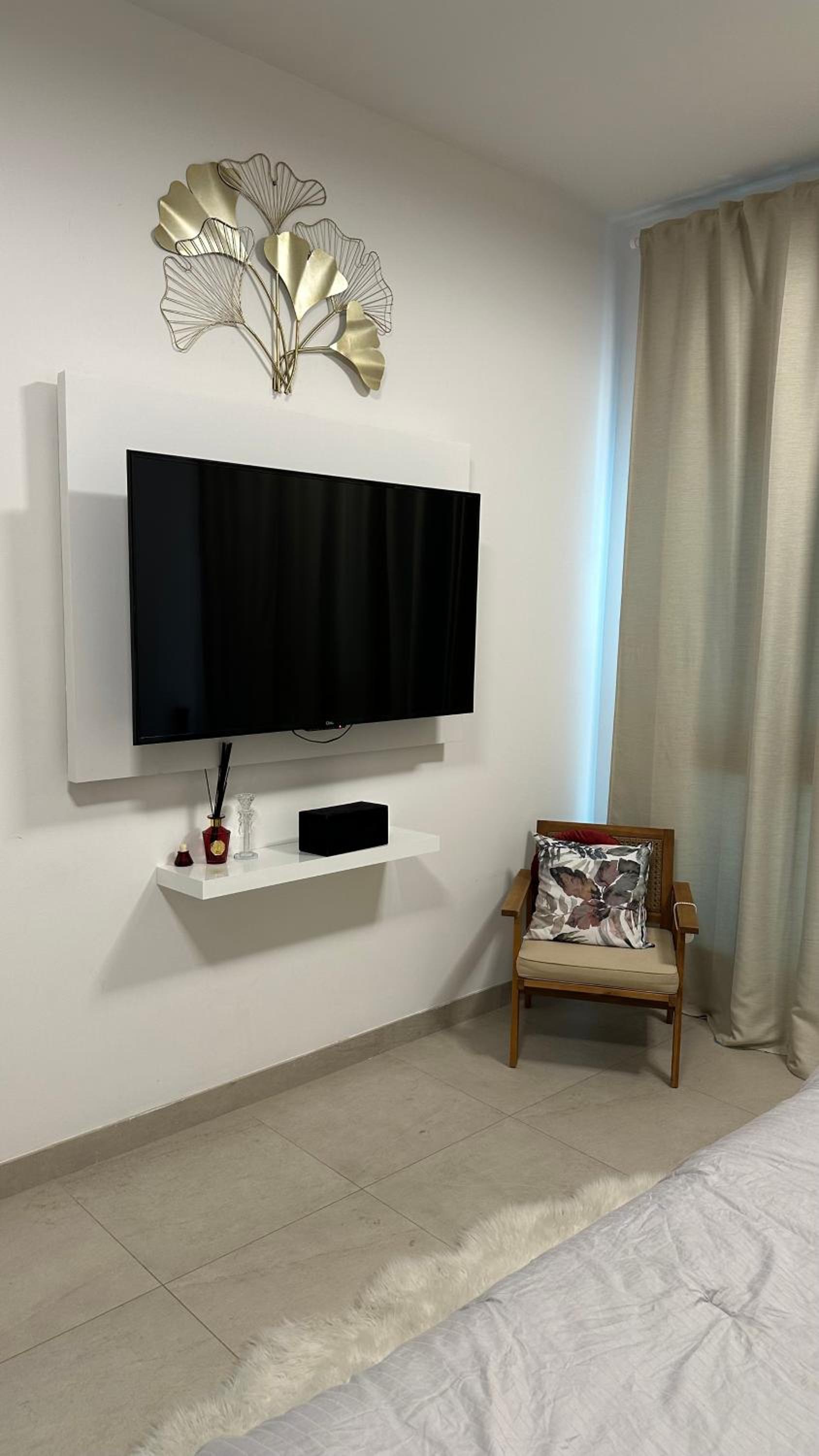 Diamonds Suite