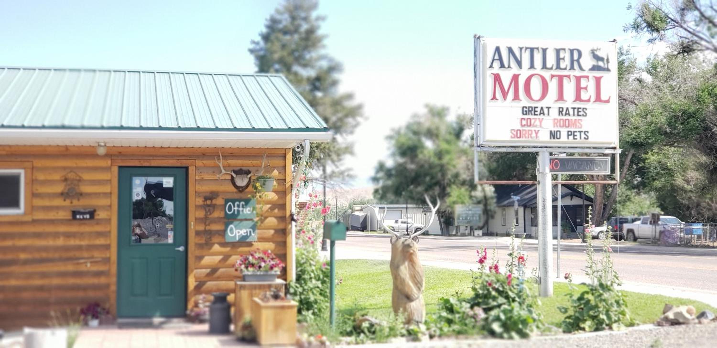 Antler Motel view 2