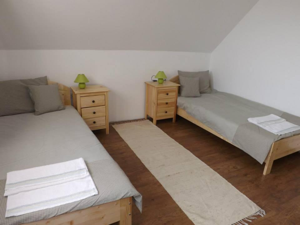 Dinnyelaposi Vendégház