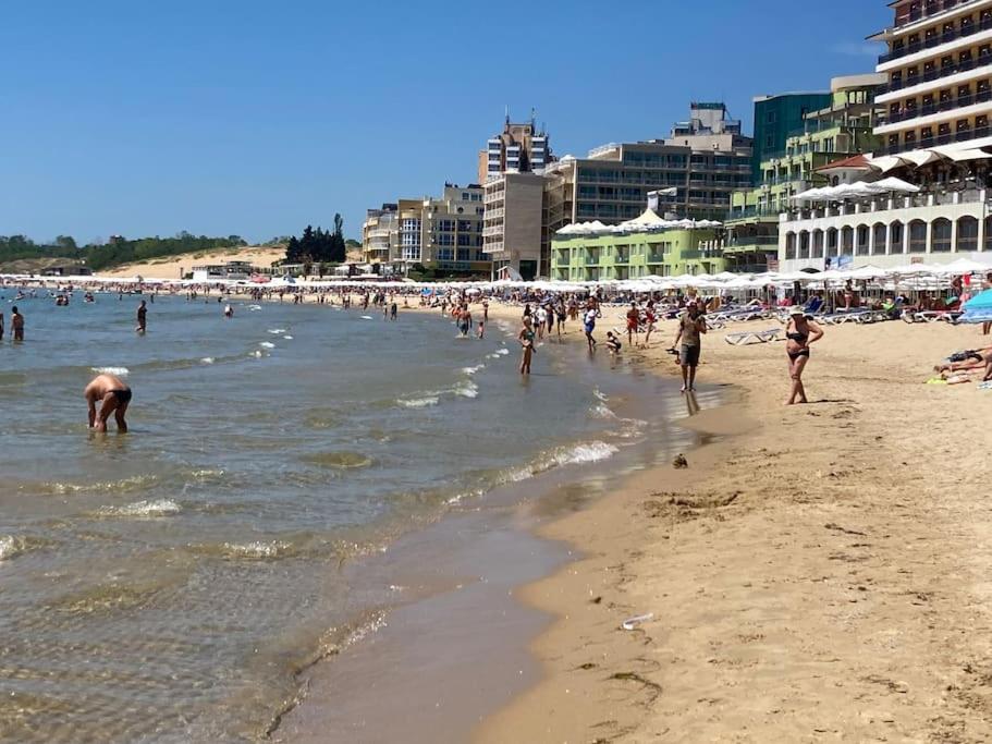 Nesebar mit Blick zu Sunny Beach