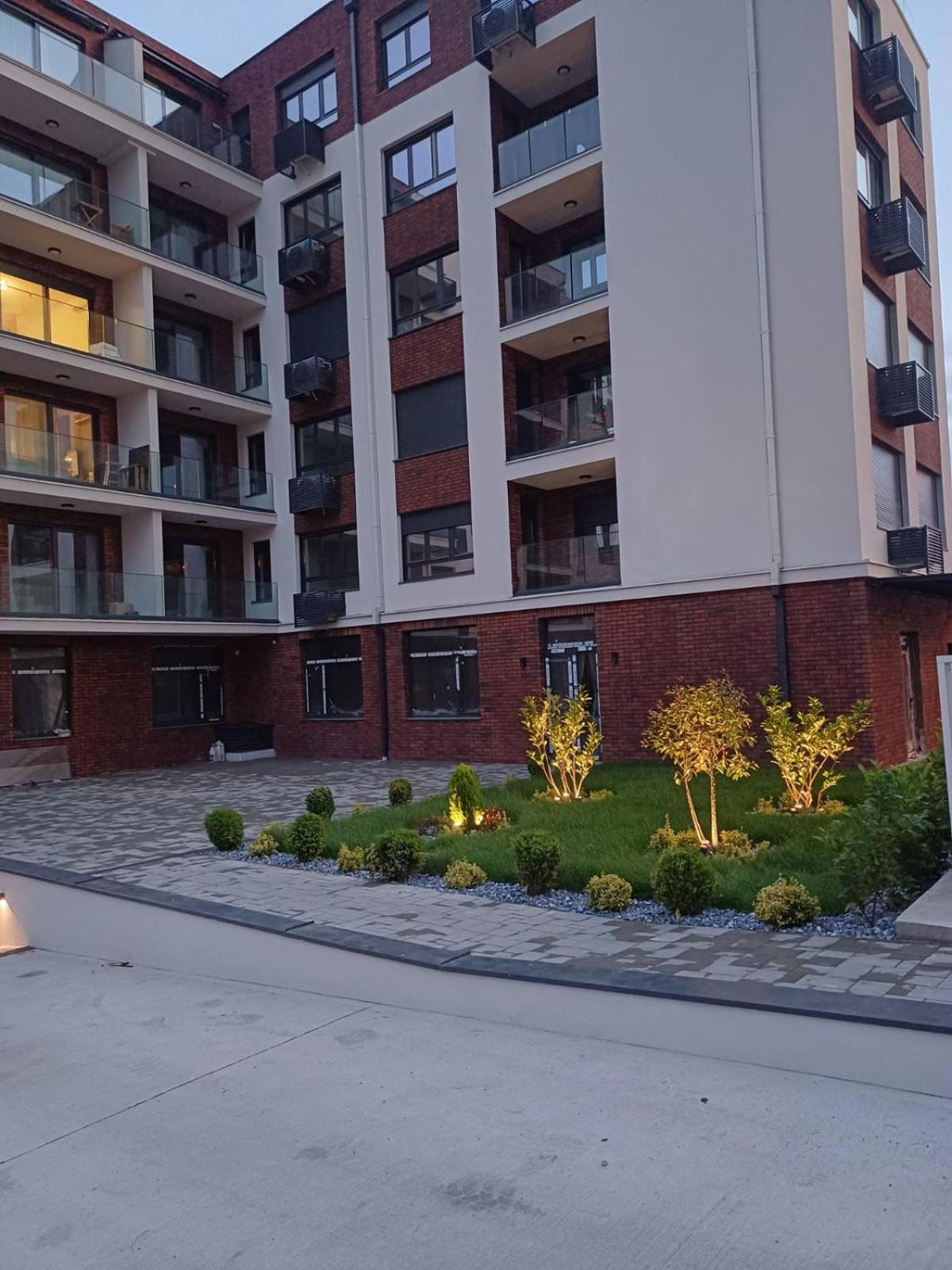 V Park Lux Apartman