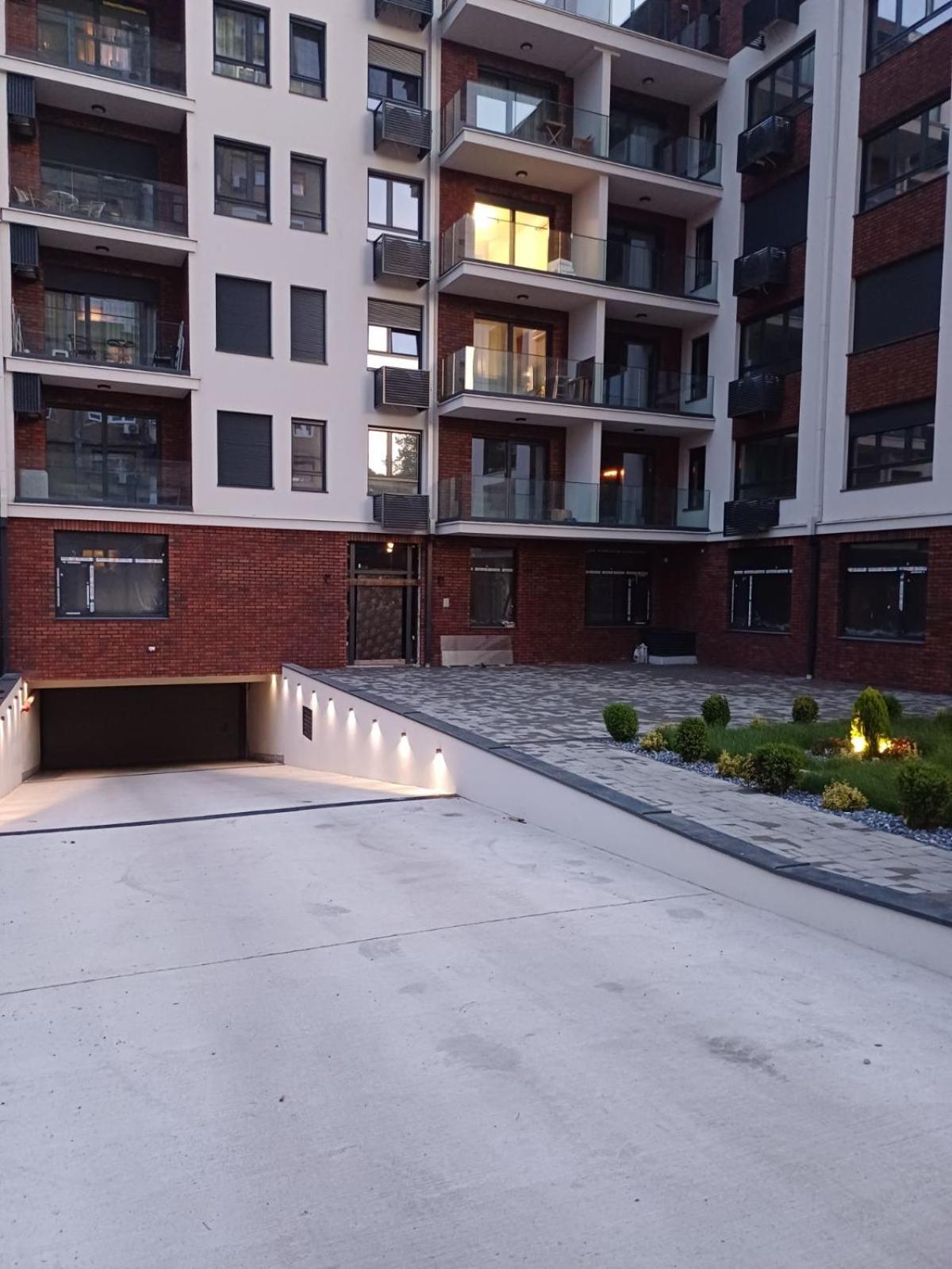 V Park Lux Apartman