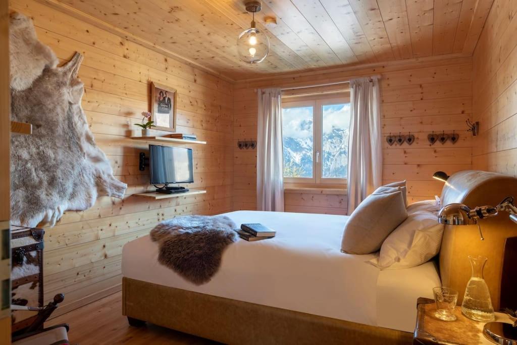 Swiss Chalet Skyfall