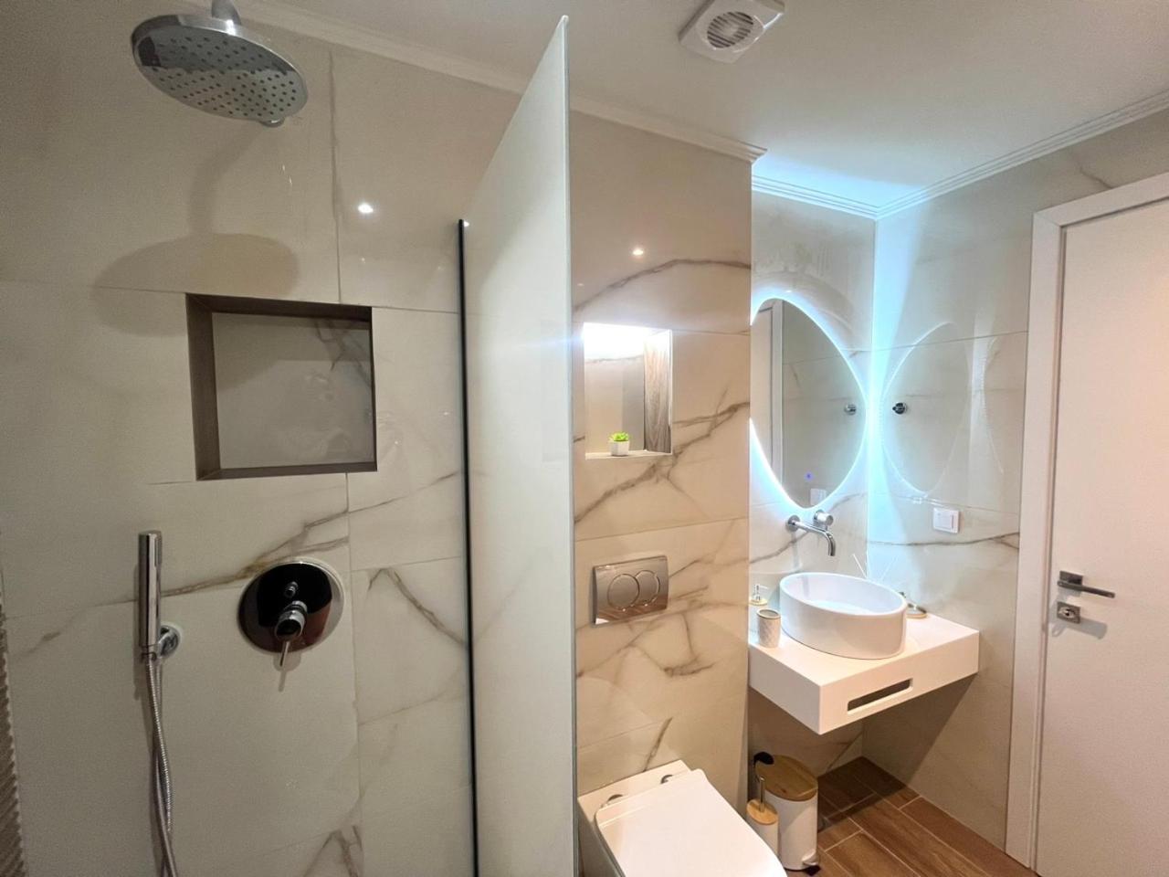GeoMar Luxury Apartments