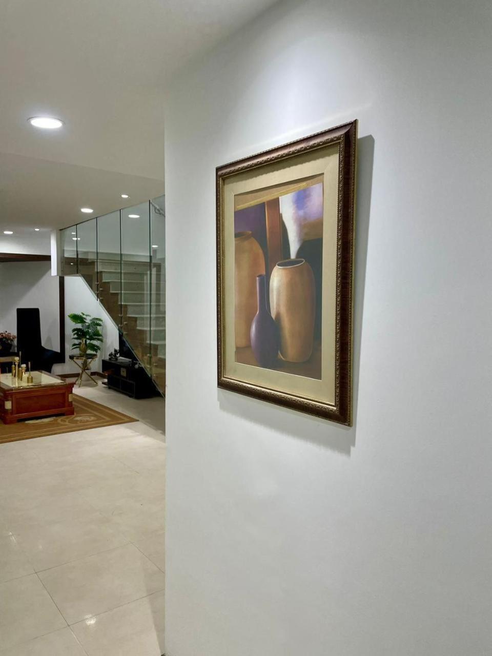Penta Square Apartments - 1 2 3 4 Bedroom by Luxuryapartmentspk