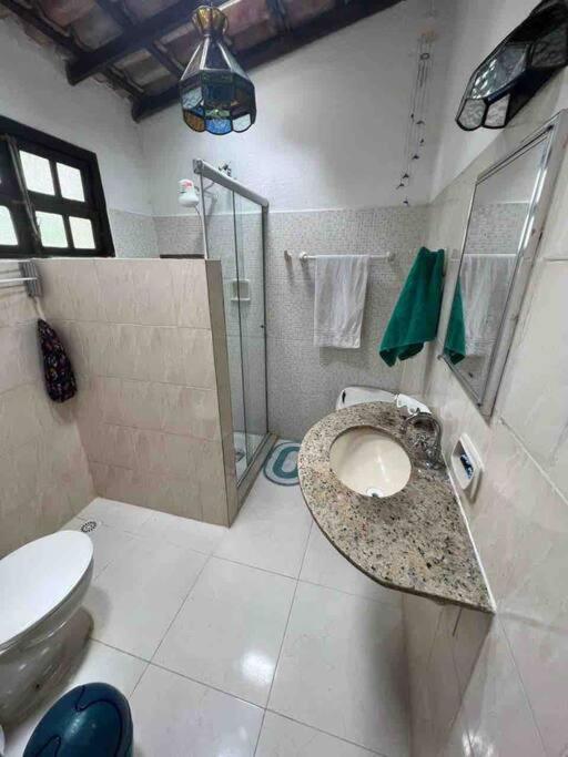 Casa completa em Abraão Ilha Grande