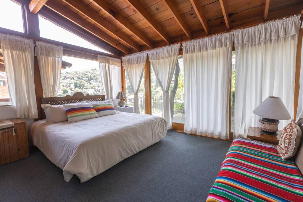 Cozy Cabin in Avandaro view 3
