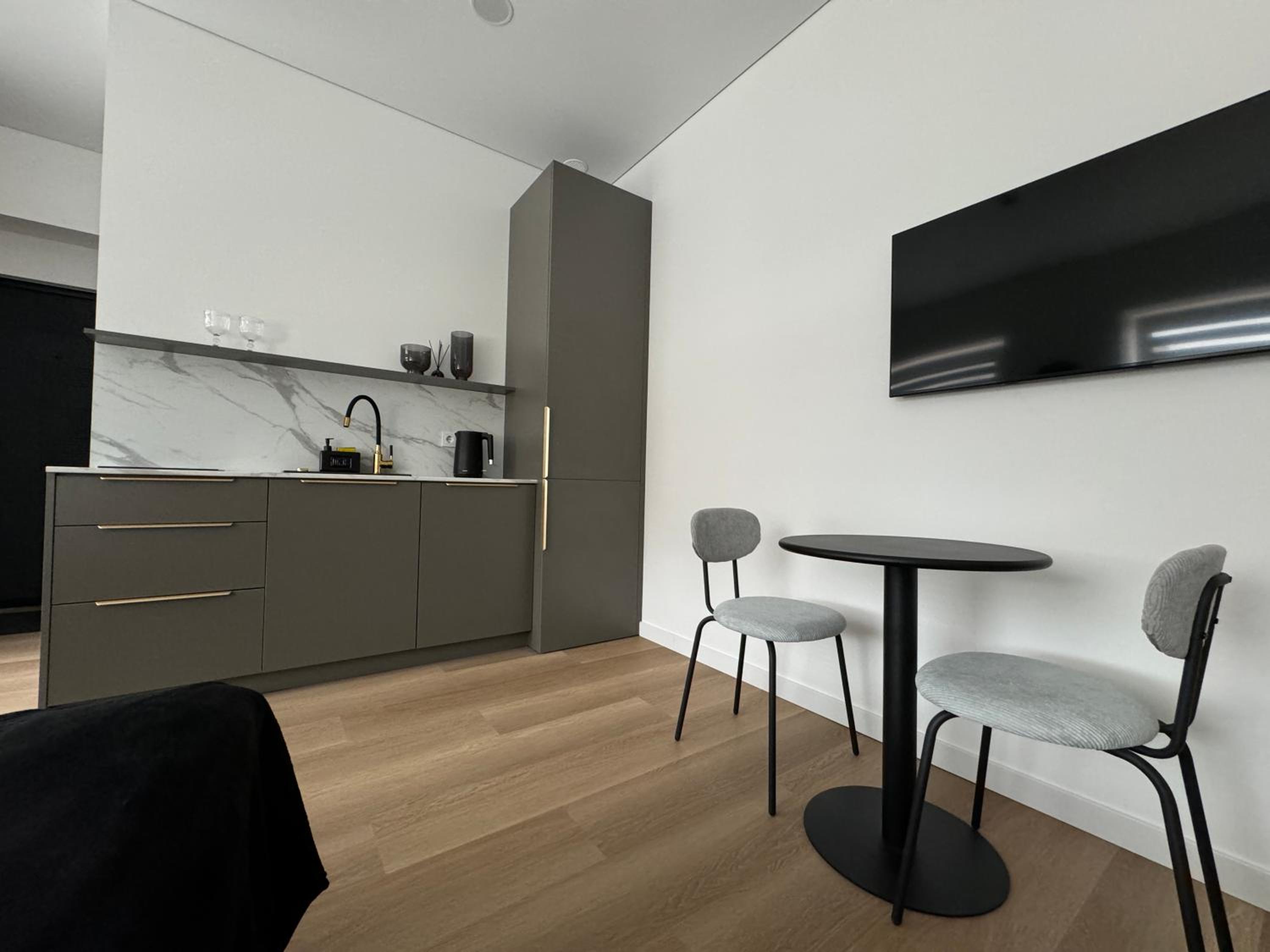 GreyHome near OldTown