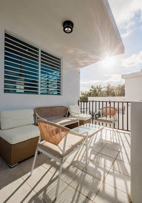 Casa Mariposa - Hilltop home with Pool and Rooftop view 3