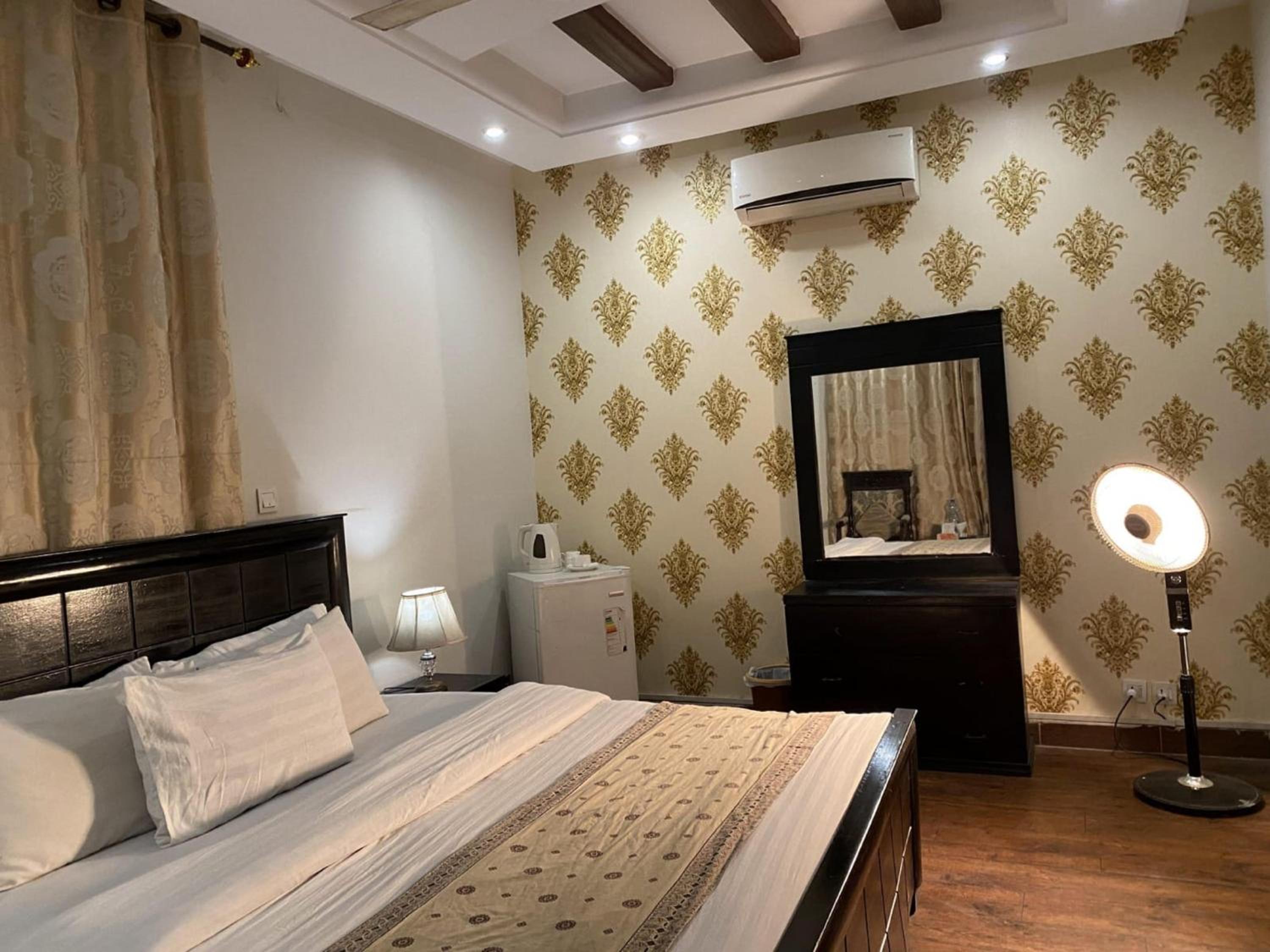 hotel room