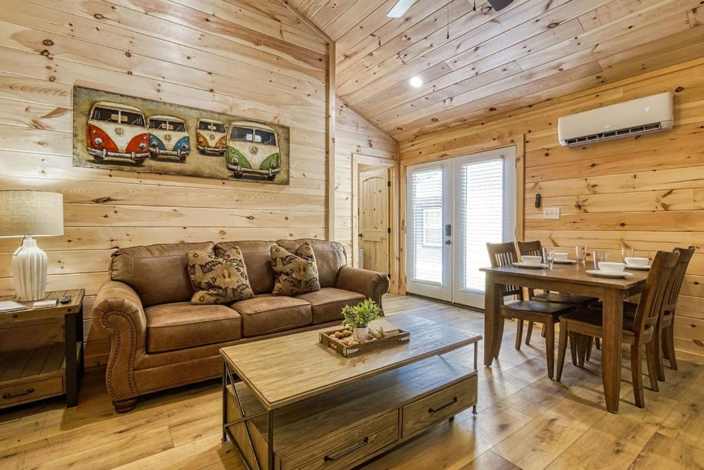 Queens Quarters, Pickleball Court, Creek, WIFI, Mountain Views, Starting at 79