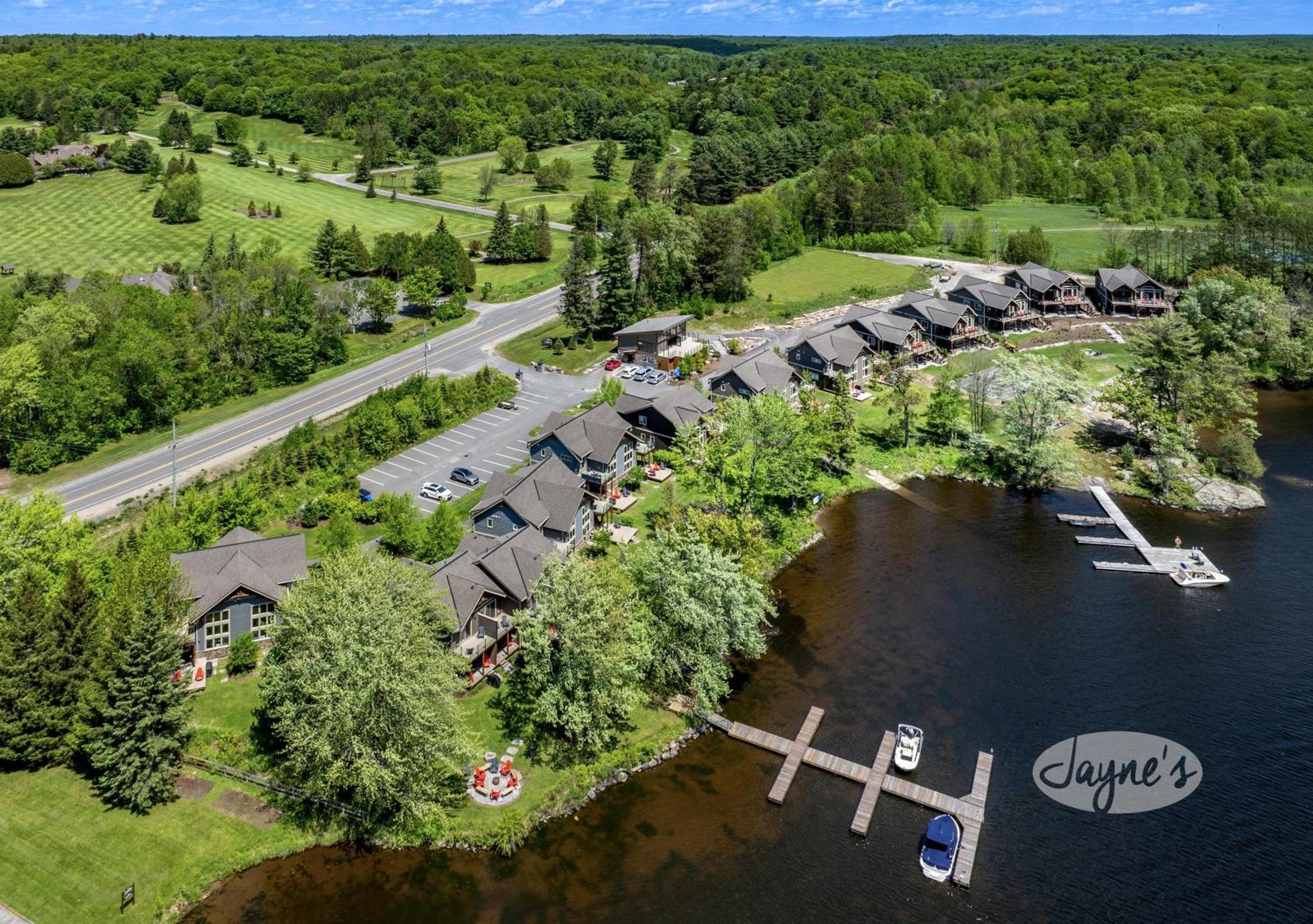 Villas Of Muskoka - Duplex Villa 7B